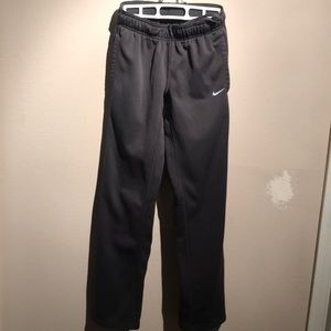 Nike Therma-fit Training sweatpants.